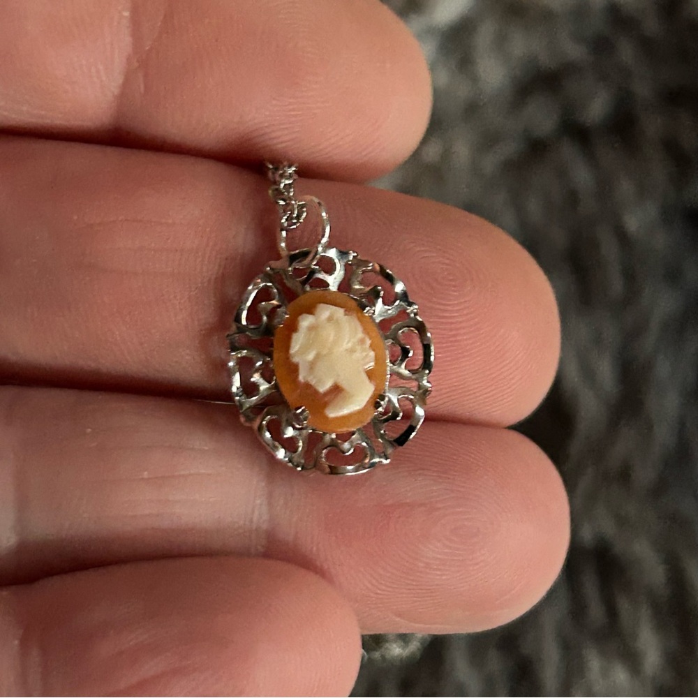Handcrafted repurpose left facing carved shell cameo pendant on chain necklace